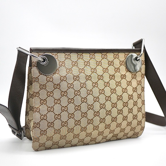 🍓GUCCI GG Canvas Crossbody Bag - Picture 2 of 11
